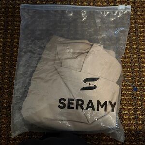 Men's Tan Flat Front Khaki Shorts size 34 New with tags in original bag!